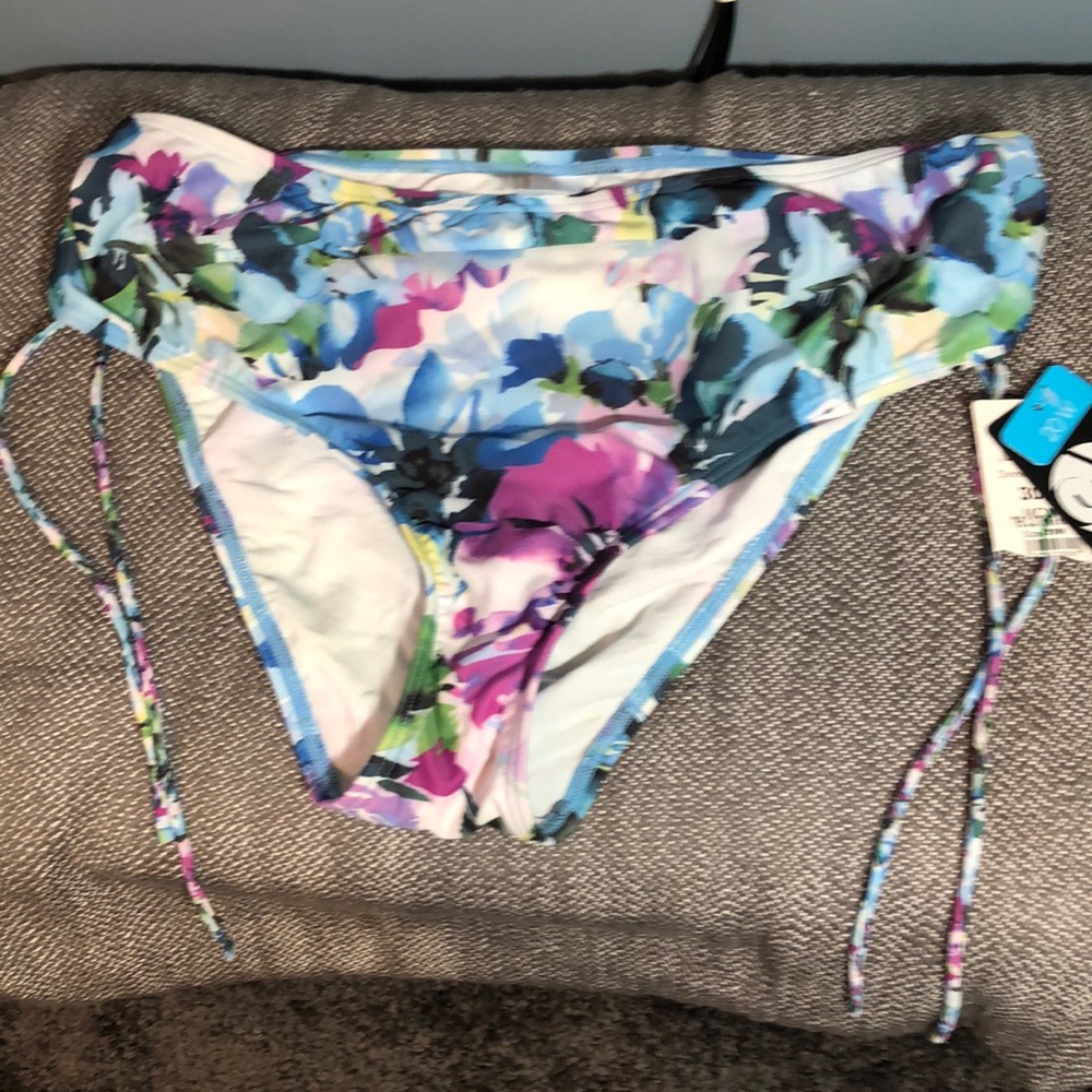 Plus size bikini bottoms